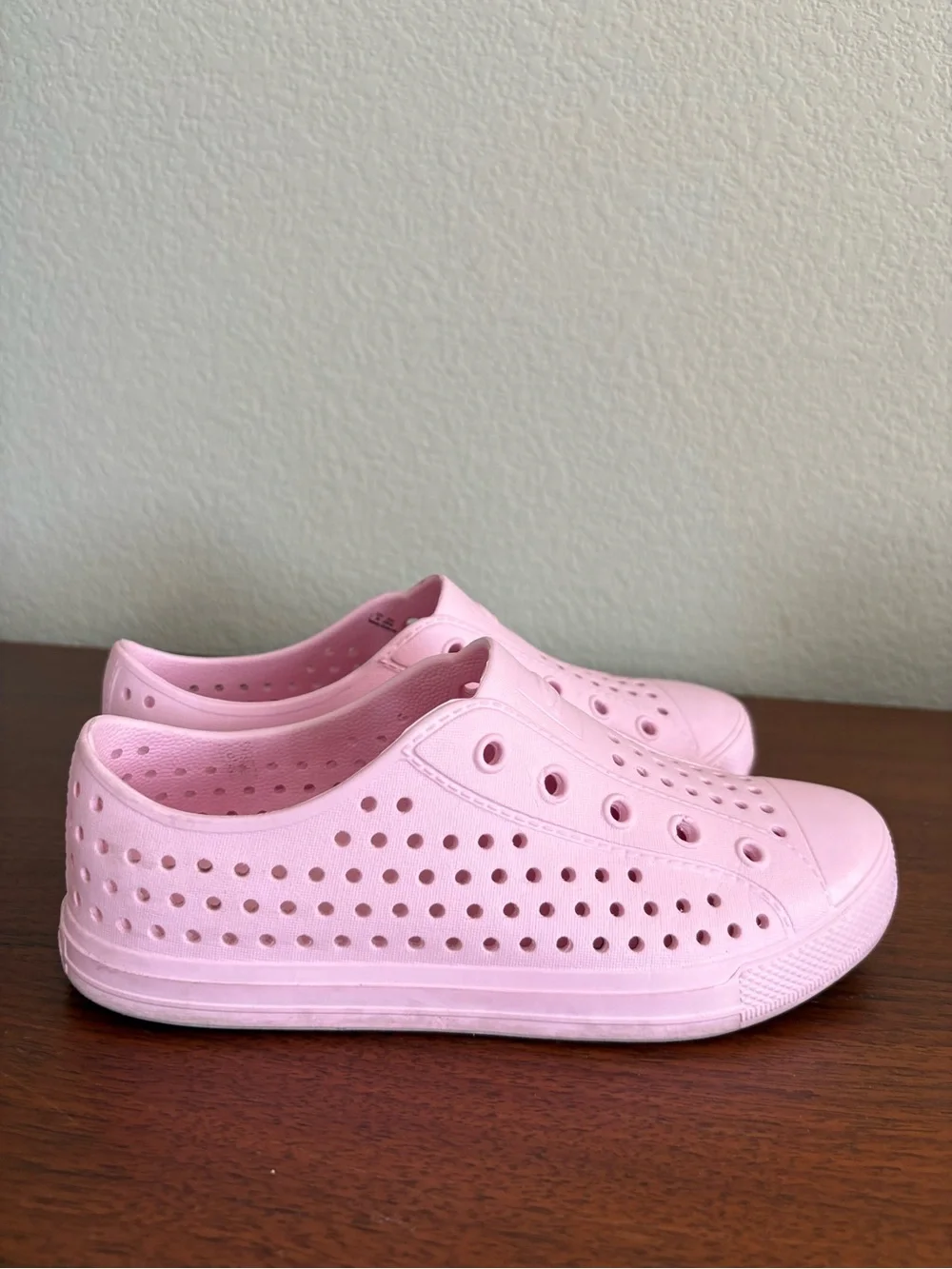 Skechers Kids Slip-On Lightweight Pink water shoes